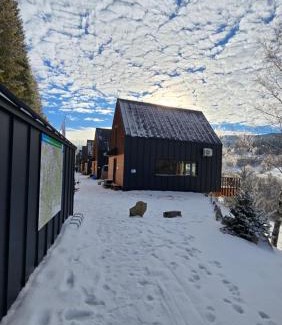 Stronie Slaskie Ski Chalet | Osada Za gorami za lasami - Domki z widokiem na Snieznik