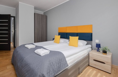 Czyzyny Apartment | Osiedle Avia Apartment by Renters