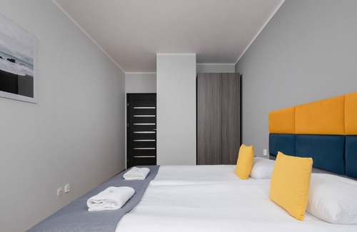 Czyzyny Apartment | Osiedle Avia Apartment by Renters