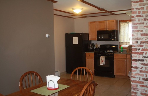 Ferrisburg House | Otter Creek View! 2-Bedroom house with all the amenities!