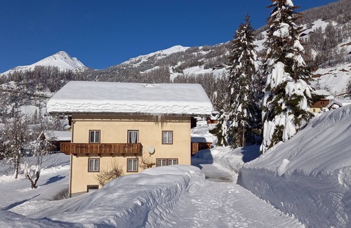 Heiligenblut House | Our house (self-catering house) is 2. 5km before Heiligenblut at the foot of Austria