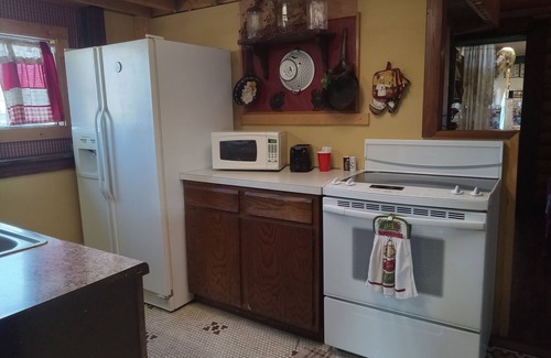 Grey Eagle House | Our Guest house is a cozy get away, in a small town.