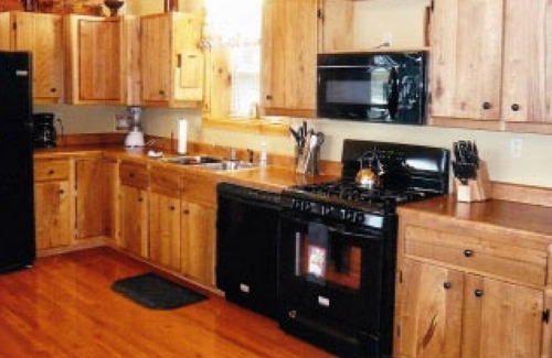 Magnet Cabin | Our Newest, Largest, and most Comfortable Retreat