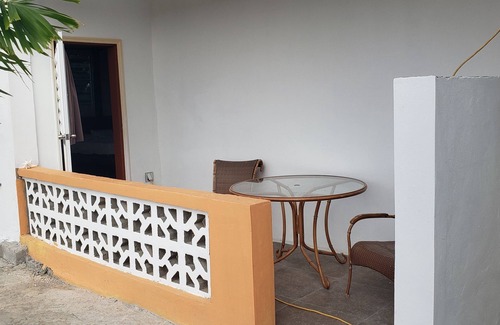 South Hill Apartment | OUR STUDIO APARTMENTS COMES EQUIPPED WITH ALL ESSENTIAL NEED