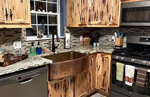 Lake Erie Beach House | Outdoor Oasis Entire Home