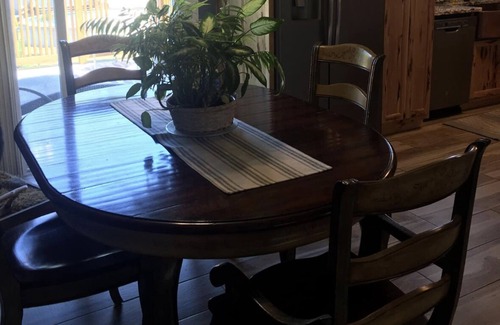 Lake Erie Beach House | Outdoor Oasis Entire Home