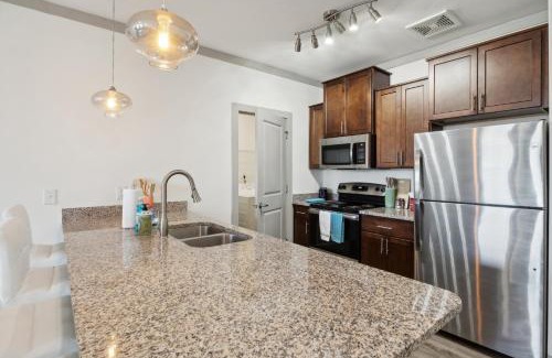 Farragut Apartment | Overlook 1214 I Beautiful 1bd1bth Apt I Gym