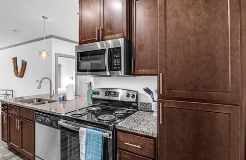 Farragut Apartment | Overlook 4001 I Stunning 2Bd Apartment