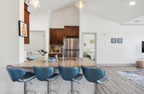 Farragut Apartment | Overlook 4302 I Stunning 2bd2bth Apt I Pool