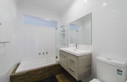 Crescent Head House | Oversized Executive Styled Home, Flat Walk To Town & Amazing Ocean Views!