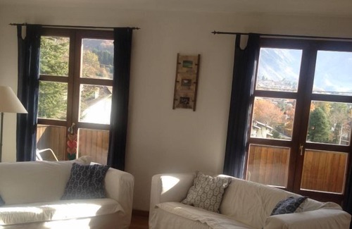 Cremeno Ski Chalet | Overview villa consists of three independent apartments with private garden