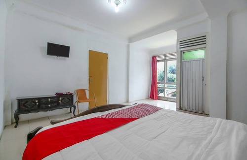 Pagar Alam House | OYO 3242 Penginapan Saa'ada Syariah