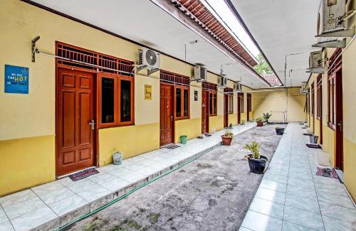 Klaten Selatan Hotel | OYO Life 2546 Griya Widya Syariah