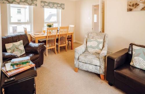 Lydstep House | Oyster Catchers - Uk6730