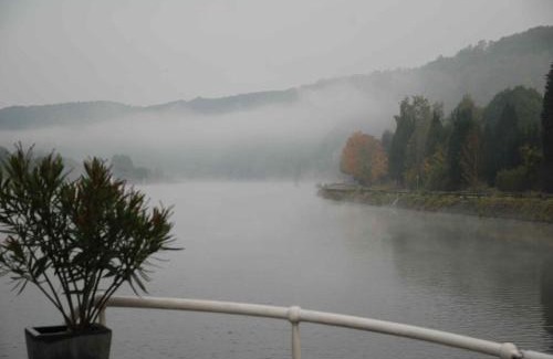 Namur Boat Rental | Péniche d'hôtes MS Elisabeth