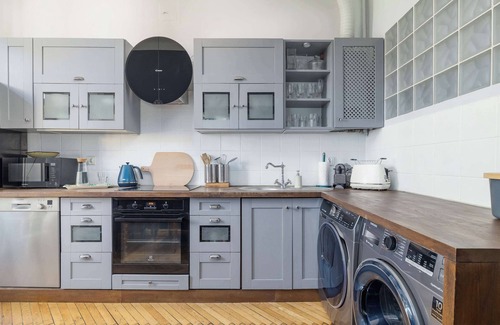 Kleparz Apartment | Pędzichów 11 | Krakow | Unique apartment | Desk