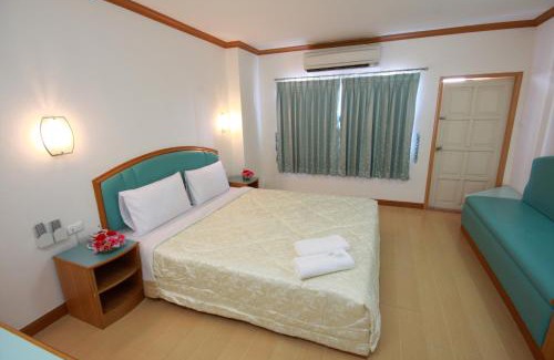 Nakhon Sawan Hotel | P.A. Place Hotel