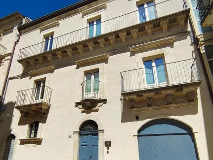 Ragusa Bed & Breakfast | P43 Sicilian Suites