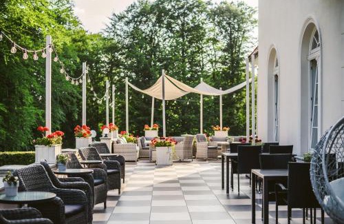 gmina Cewice Hotel | Pałac Łebunia