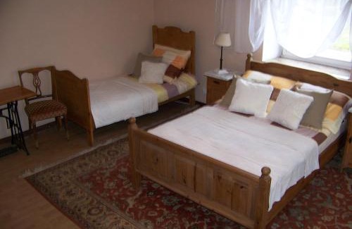 Myslakowice House | Pałac Dąbrowica