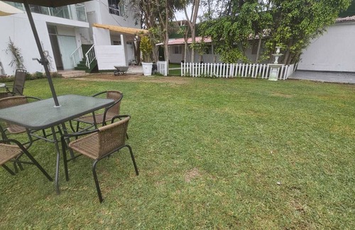 Pachacamac Bed & Breakfast | PACHA RODEO