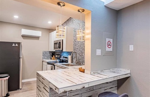 Barelas House | Pacific Edge C - 1 bedroom