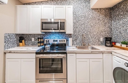 Barelas House | Pacific Edge C - 1 bedroom