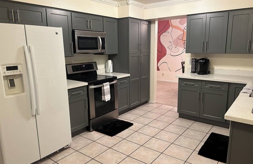 Paradise House | Pair-a-Dice in Sin City!