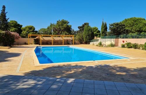 Fitou House | Paisible maison à l'ombre des pins