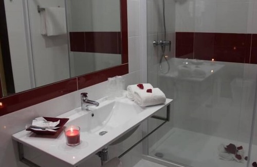 Castro Daire Hotel | Palace Hotel Astúrias & Spa