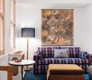 Gaslamp Quarter Hotel | Palihotel San Diego Gaslamp Quarter