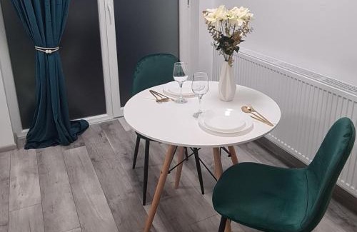 Sector 3 Apartment | Pallady Studio 85