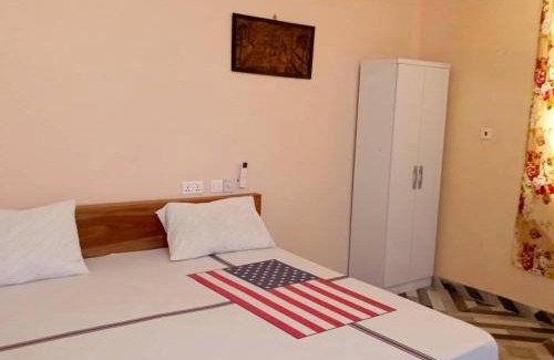 Busua House | Palm Grove lodge,Busua