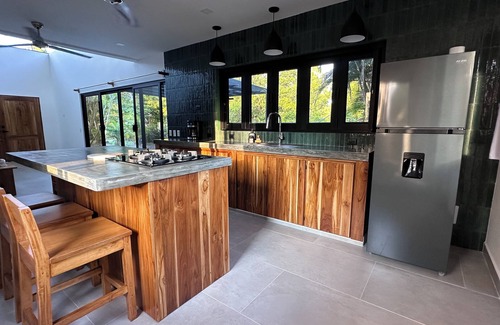 Javilla House | Palmera Azul: 2-bedroom house w/Pool, Wifi, AC in Playa San Miguel