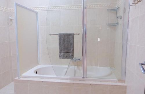 Neve Zohar Apartment | Palmera by LOREN VILLAGE