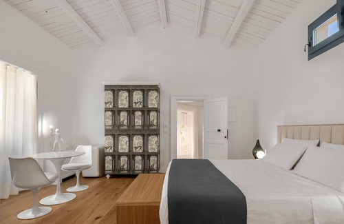 Noto Historic Centre Bed & Breakfast | Palmeri Rooms: elegant suites within walking distance of Noto Cathedral