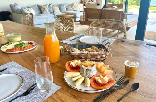 Penjamo Apartment | Pandanus Lodge & Retreats Bungalow Strelizia