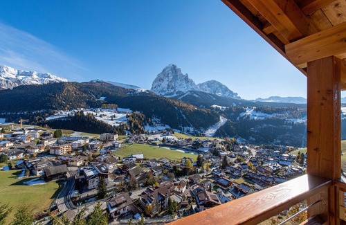 Santa Cristina Val Gardena Apartment | Panoramic holiday farm with spa Perteut 149A