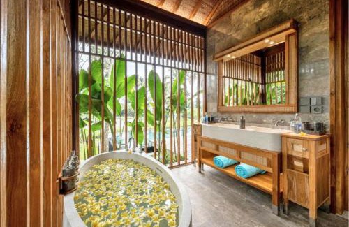 Kedewatan Villa | Panorama 2 BR Private Pool Villa ZN59