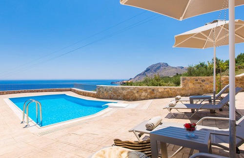 Agios Vasileios Villa | Panoramic Sea Views, 2 km from the beach, heated pool