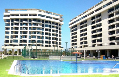 Alboraya Apartment | Panoramic sea views, terrace, garage, 24/7 security, beach in the city.