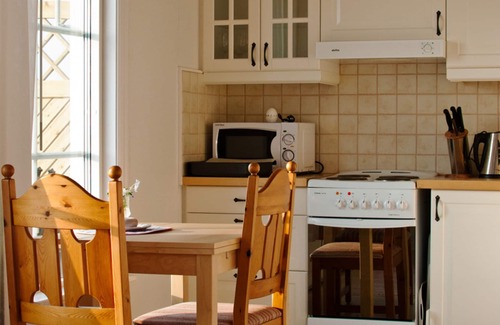 Odeshog Municipality House | Panoramic views and holidays at Lake Vättern