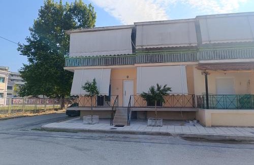 Trikala Apartment | Panos House - Warm and cozy retreat