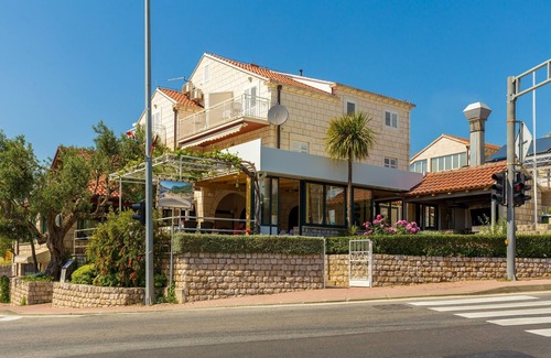 Srebreno Apartment | Pansion Srebreno - Double or Twin Room with Balcony and City View 2