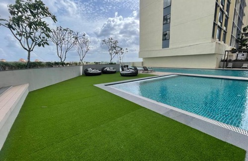 Taman Bukit Mewah Apartment | Paradigm Mall Cozy Stay 2 parkings 7 pax