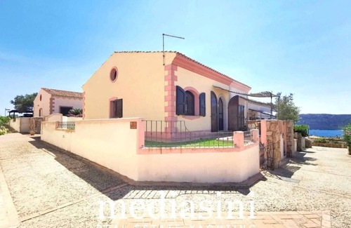 Capo d'Orso Villa | Paradise 3-bedroom villa in charming Capo D'orso with AC, WiFi