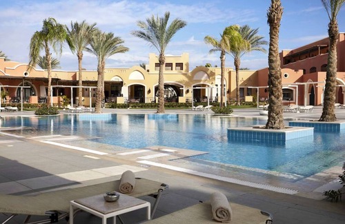 El Quseir Hotel | Paradise Found: 3 Rooms with Outdoor Pools and Private Beach Access