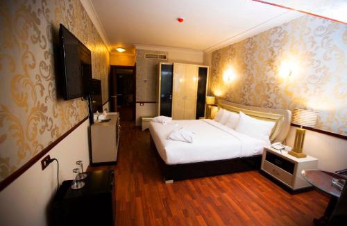 Al-Muntazah Resort | Paradise Inn Beach Resort