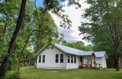 Signal Mountain House | Paradise Meadows Farmhouse