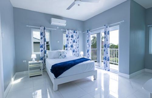 Treasure Beach House | Paradise Point Company Limited